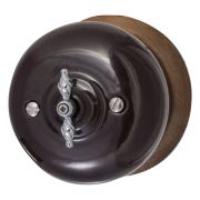 Выключатель BIRONI 2-клавишный, 10А, 250В,73*73*50 мм (в комплекте с одноместной круглой рамкой цвет - коричневый) B2-202-020/18