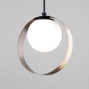 Подвесной светильник со стеклянным плафоном