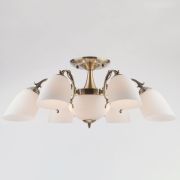 Люстра потолочная с плафонами