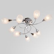 Потолочная люстра с плафонами