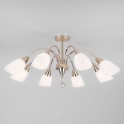 Потолочная люстра со стеклянными плафонами