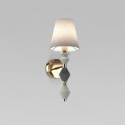 Настенный светильник с керамическим декором