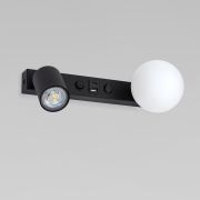 Настенный светильник со стеклянным плафоном