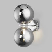 Настенный светильник с плафонами