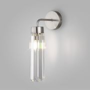 Настенный светильник со стеклянным плафоном