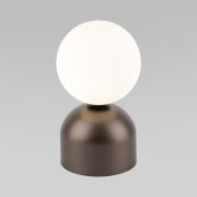 Настольный светильник со стеклянным плафоном