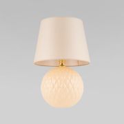 Настольный светильник с тканевым абажуром