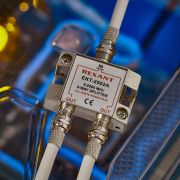 Делитель ТВ «краб» х2 под F разъем 5-2500 МГц «СПУТНИК» Rexant 05-6201